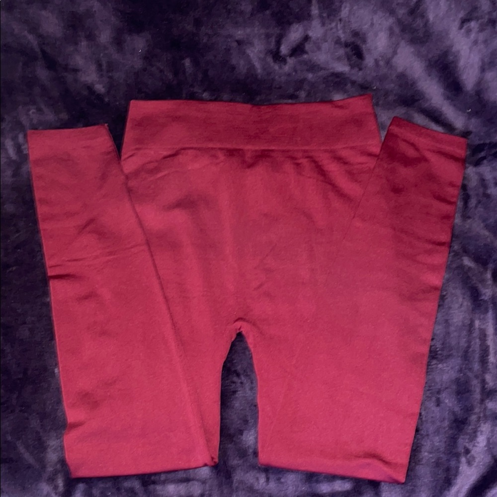 NWT JVINI Women’s Maroon Leggings.  One size